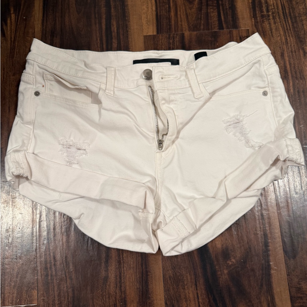 Sp Black Label Light Cream Distressed Roll-Cuff Jean Shorts